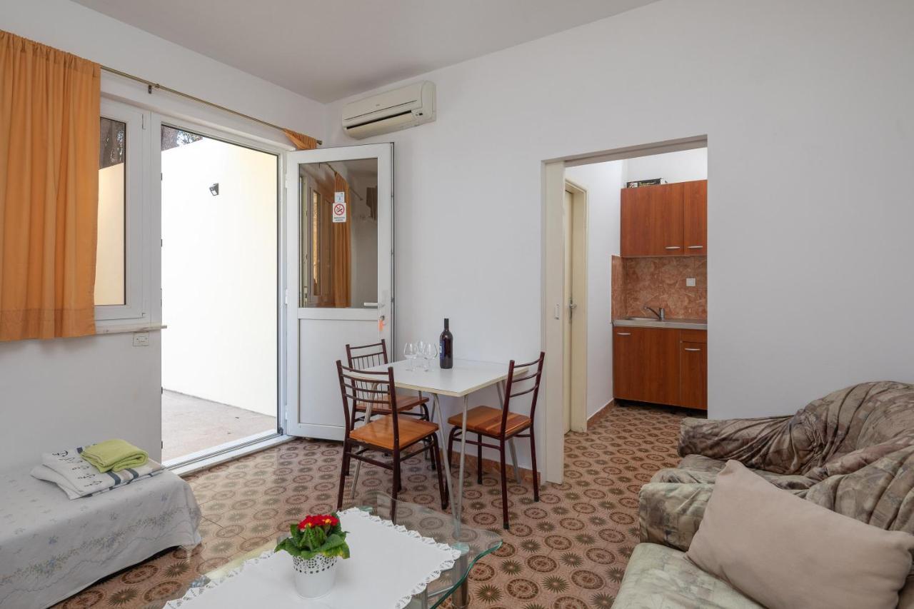 Beach Apartments "Bili Cvitak" Duće Exterior foto